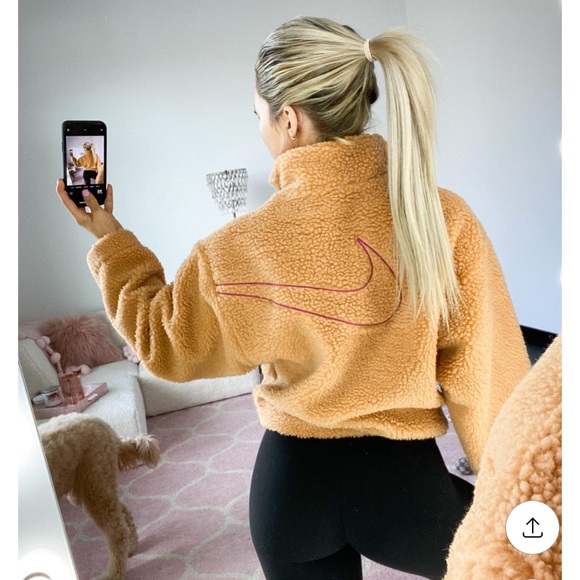 Nike sportswear oversized teddy Sherpa tan and pink jacket! - Picture 3 of 16